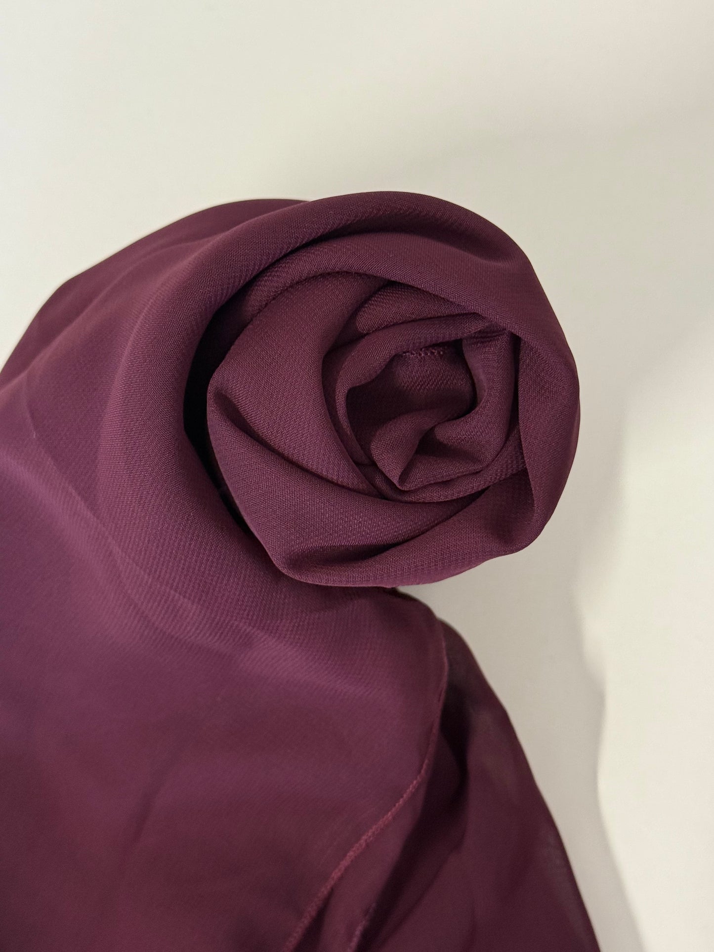 Crêpe Hijab in Lila XL