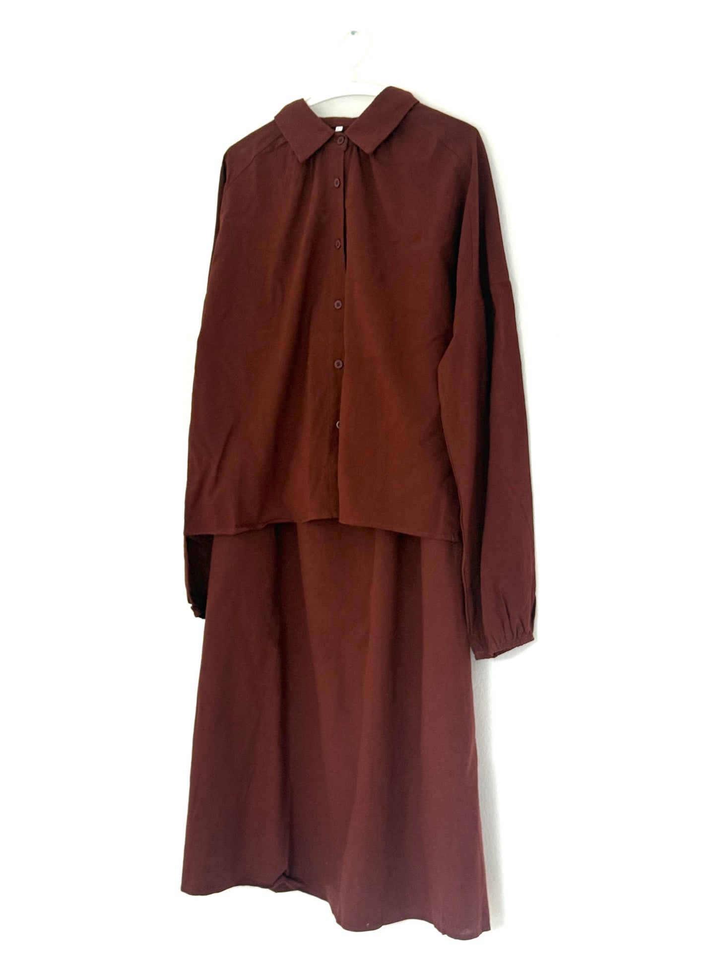 Zahra Rock und Bluse Set in chocolate