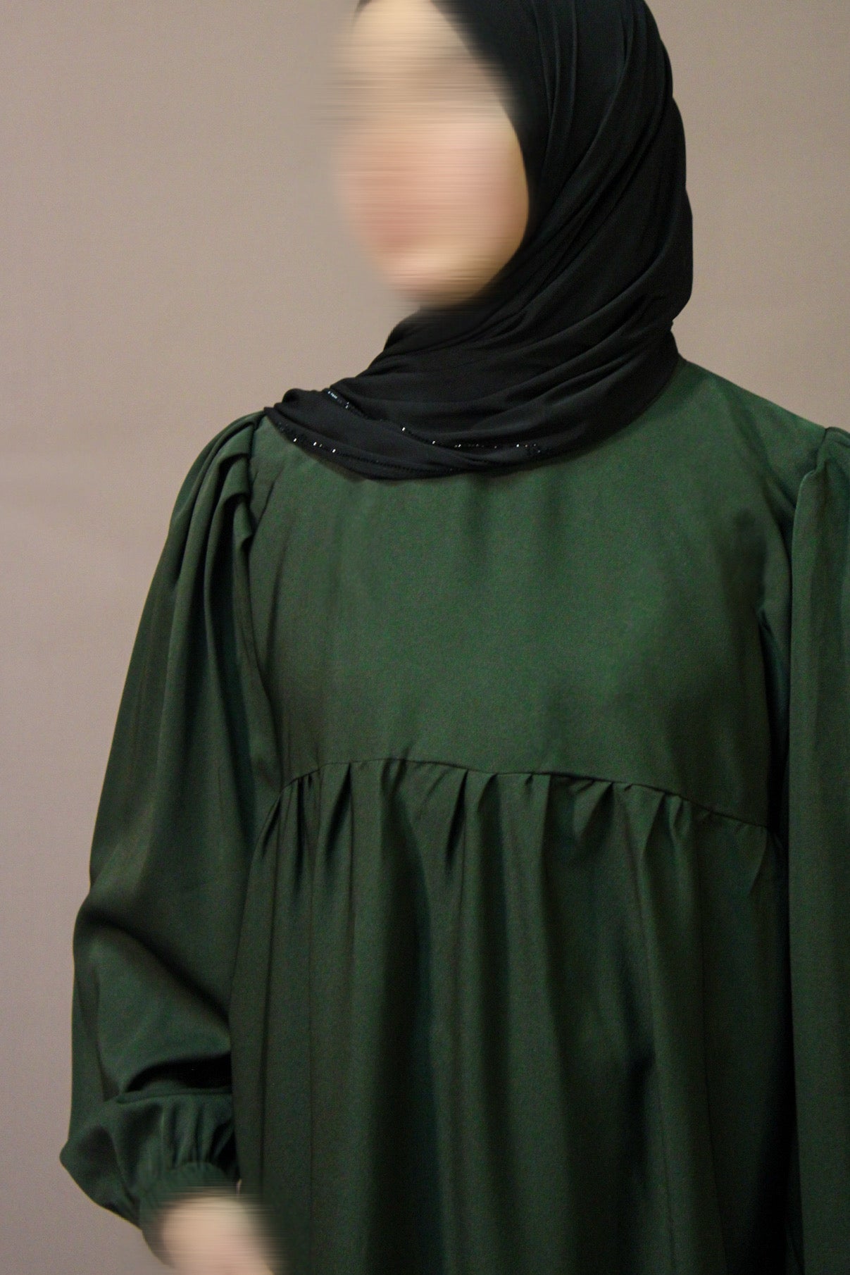 Loura Abaya in brown, darkgreen and sand