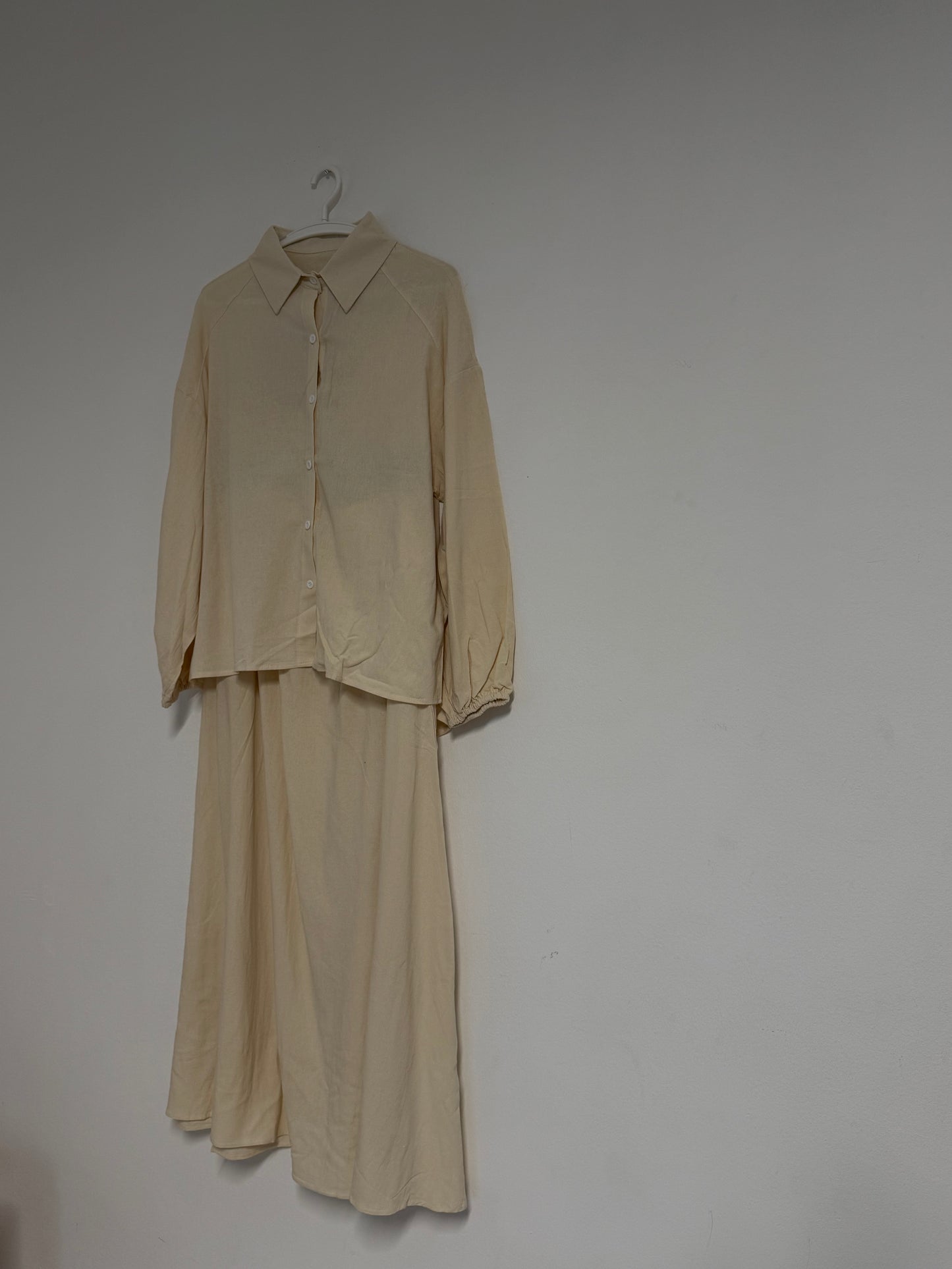 Zahra Rock und Bluse Set in beige
