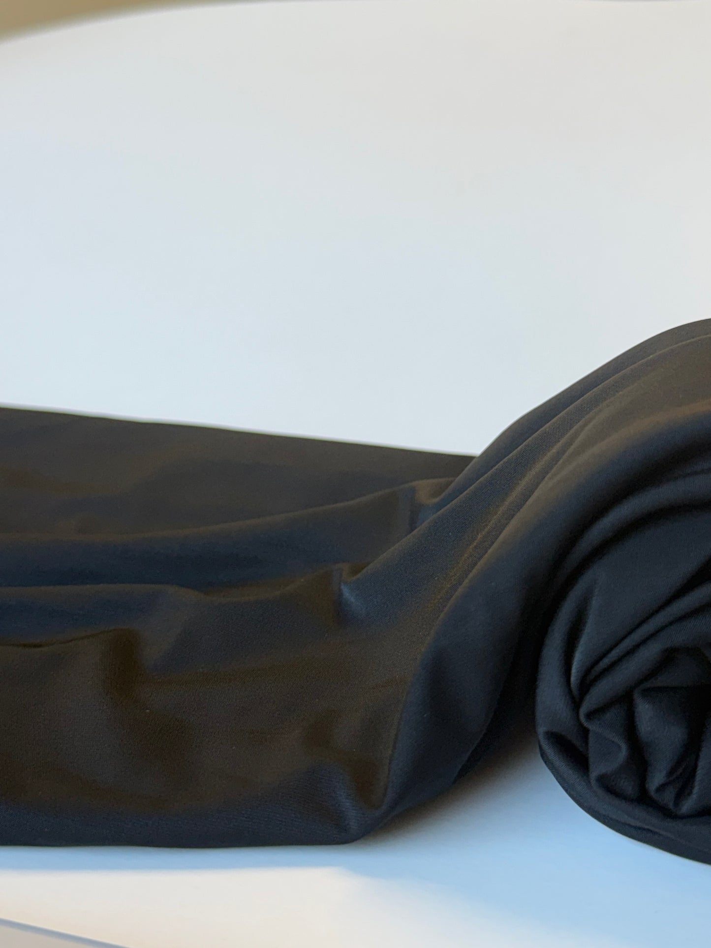 Liquid Jersey in Schwarz