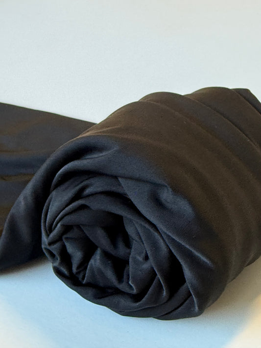 Liquid Jersey in Schwarz