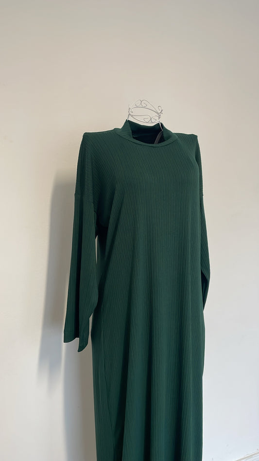 Dalia Abaya in darkgreen